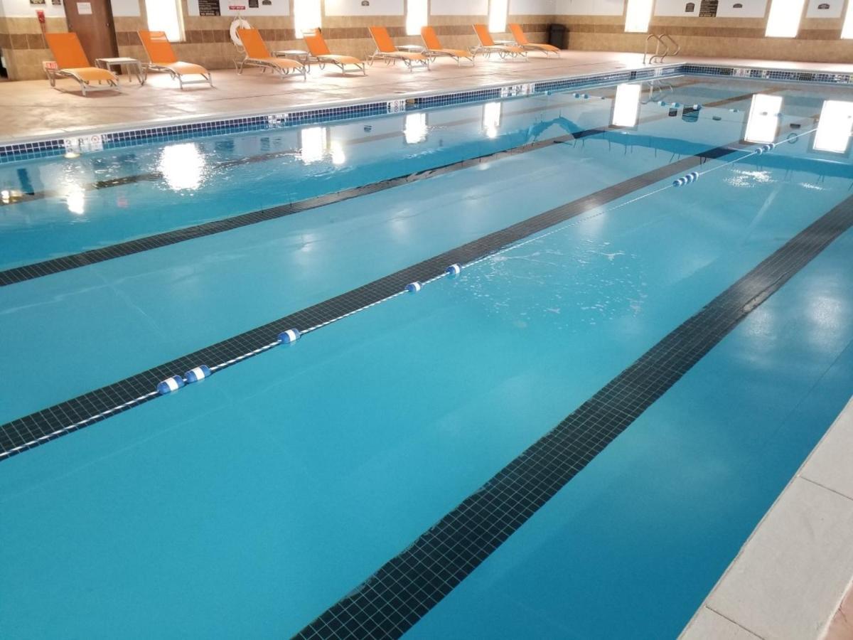 Holiday Inn Express Hotel & Suites Sheldon By Ihg Luaran gambar