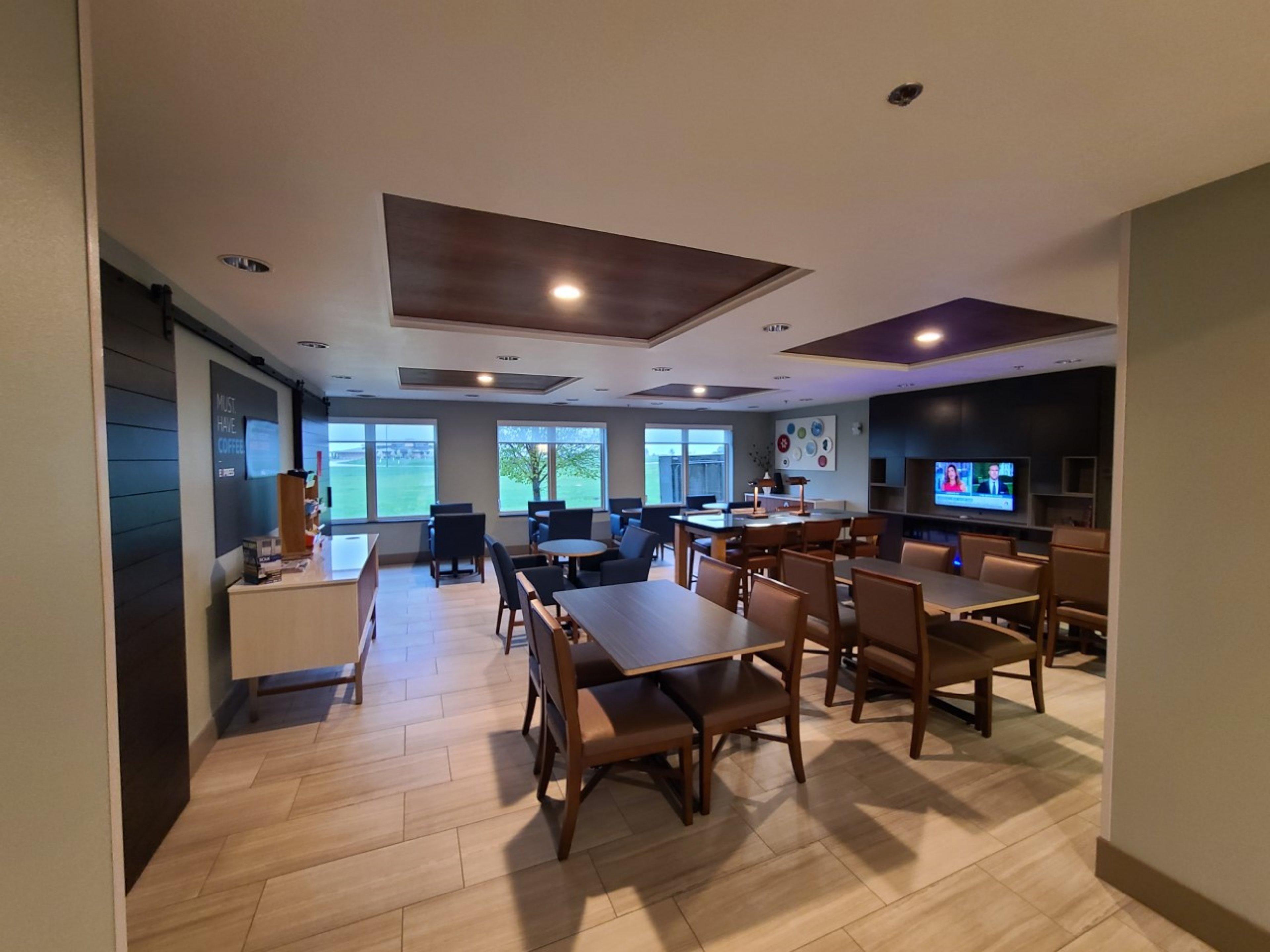 Holiday Inn Express Hotel & Suites Sheldon By Ihg Luaran gambar
